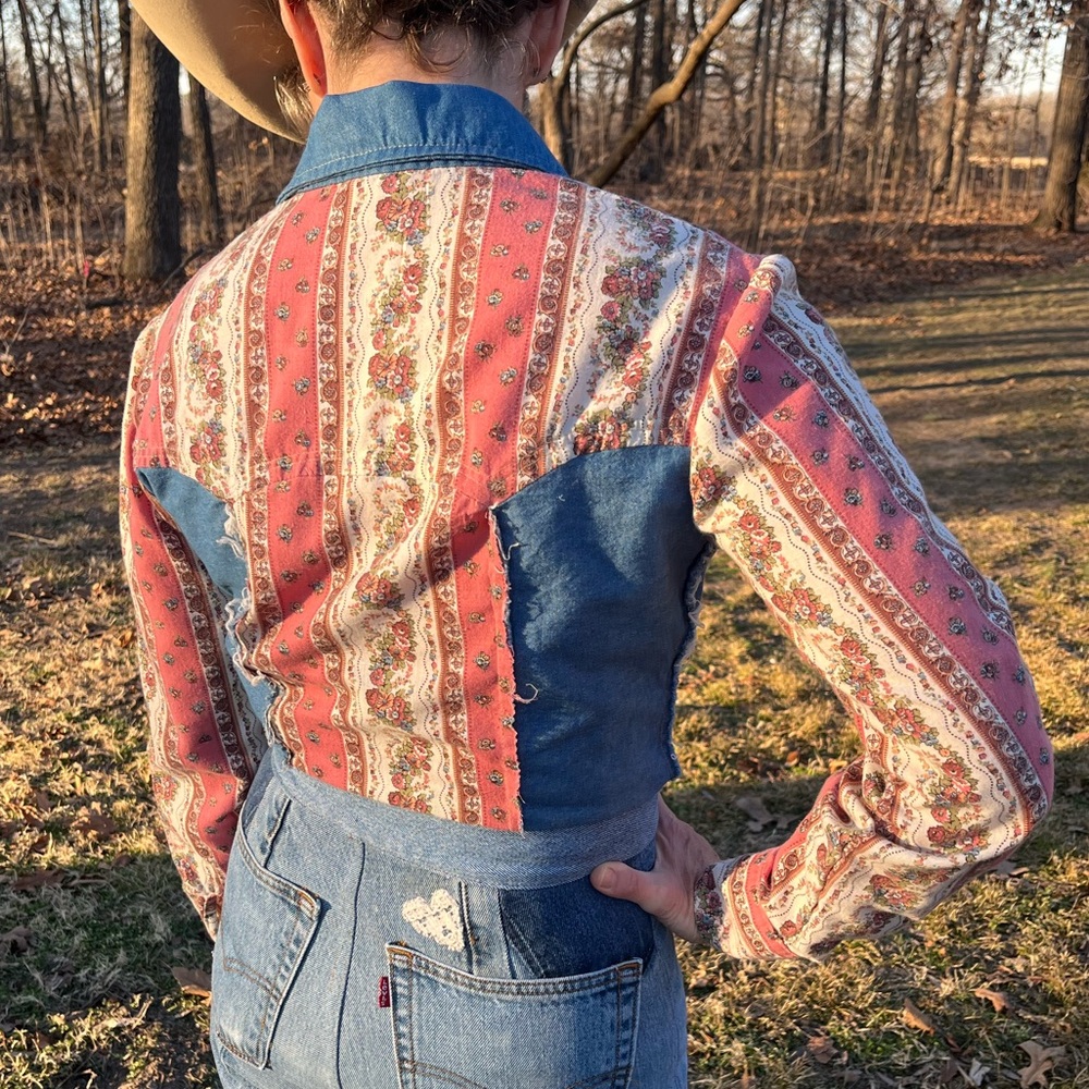 Vintage 1970’s Floral Patchwork Denim Western Shirt - Sz Small - Picture 12 of 14
